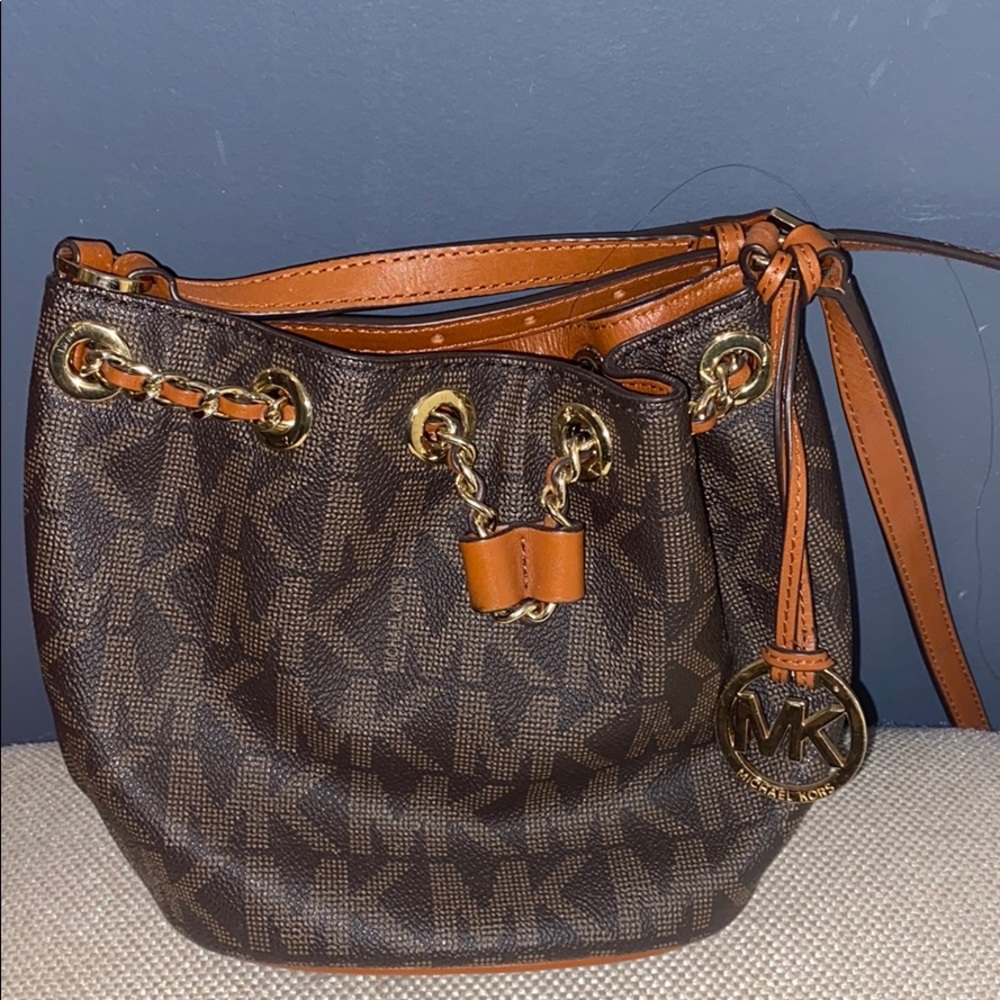Michael Kors crossbody - Picture 1 of 4
